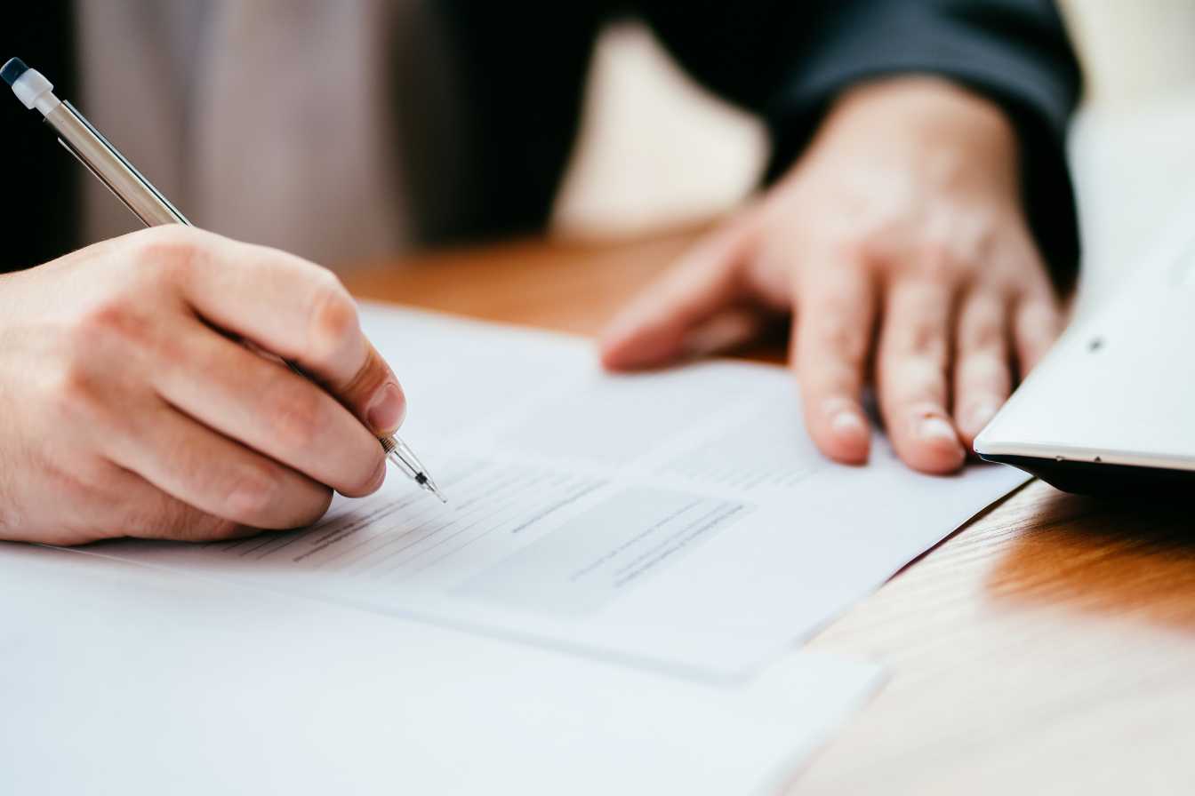 comment-remplir-un-cheque-en-2025-guide-complet-et-securise-3